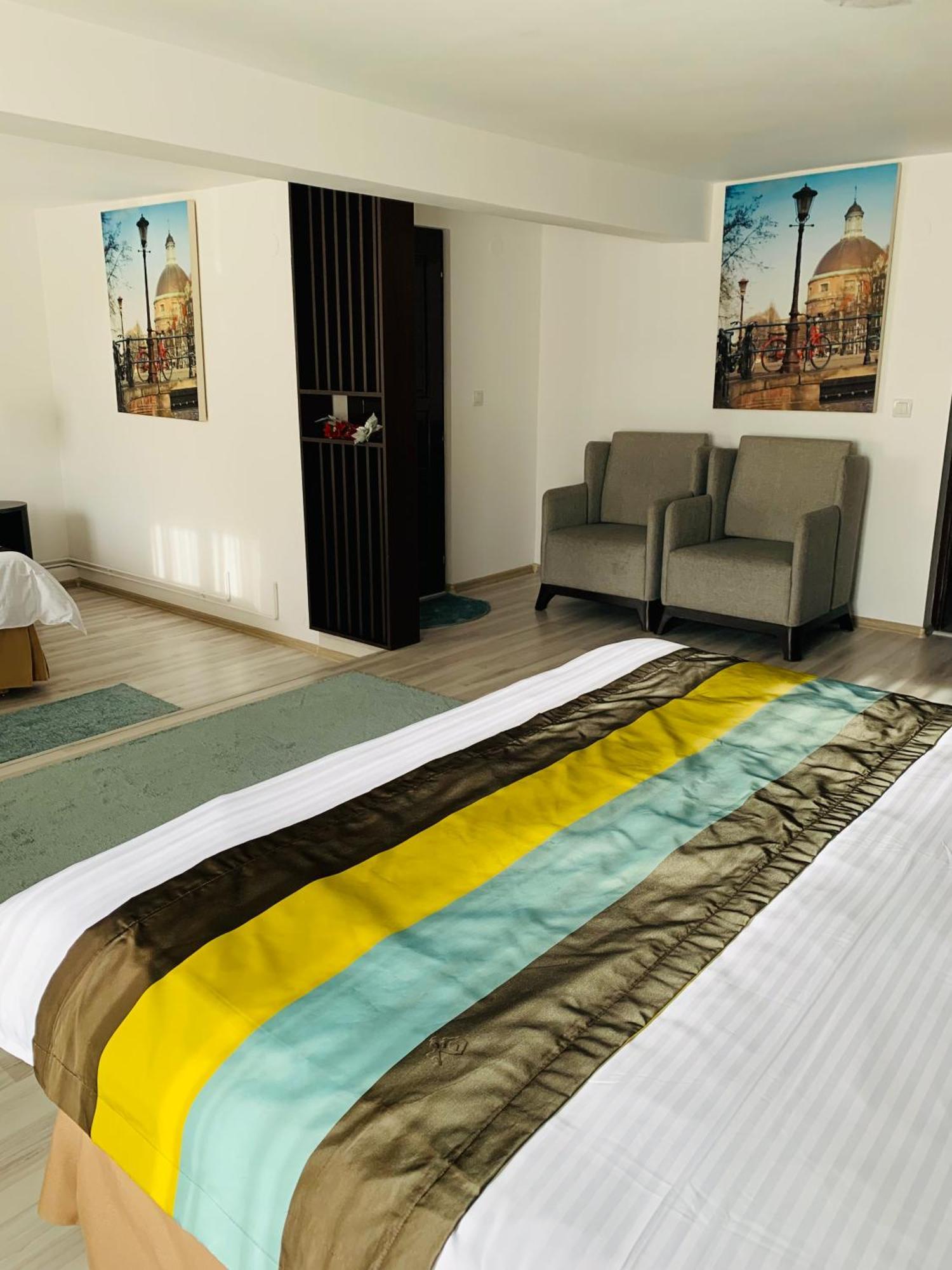 Bed and Breakfast Casa Lazar Topliţa Esterno foto
