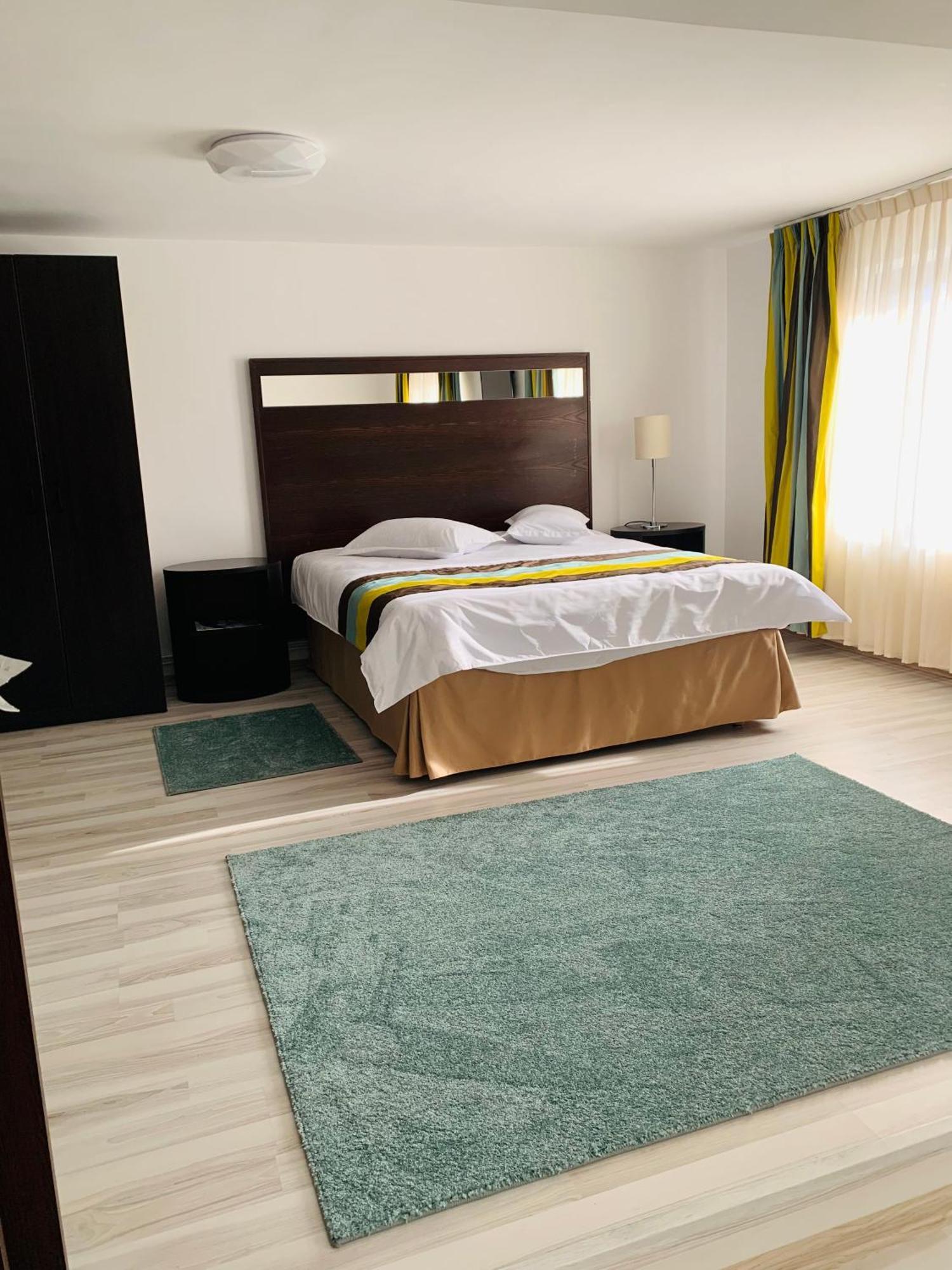 Bed and Breakfast Casa Lazar Topliţa Esterno foto